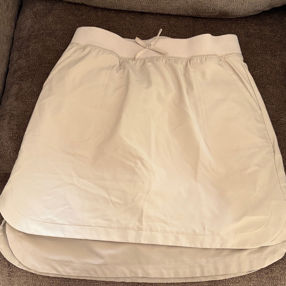 2-Nautica Cream Girls' Active Skort with elastic Waist. No belt loops sz 8 reg